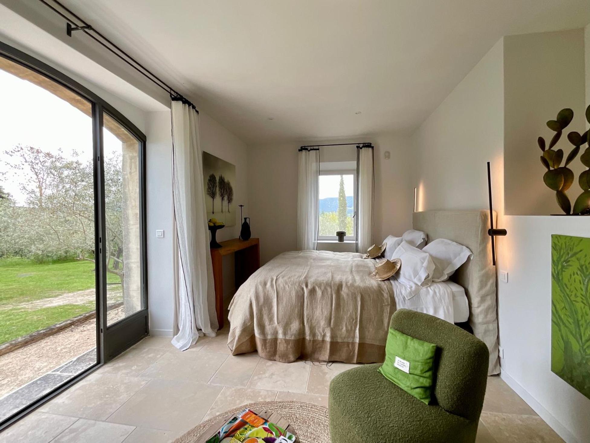 Provence Km28 Bed & Breakfast Горд Екстериор снимка