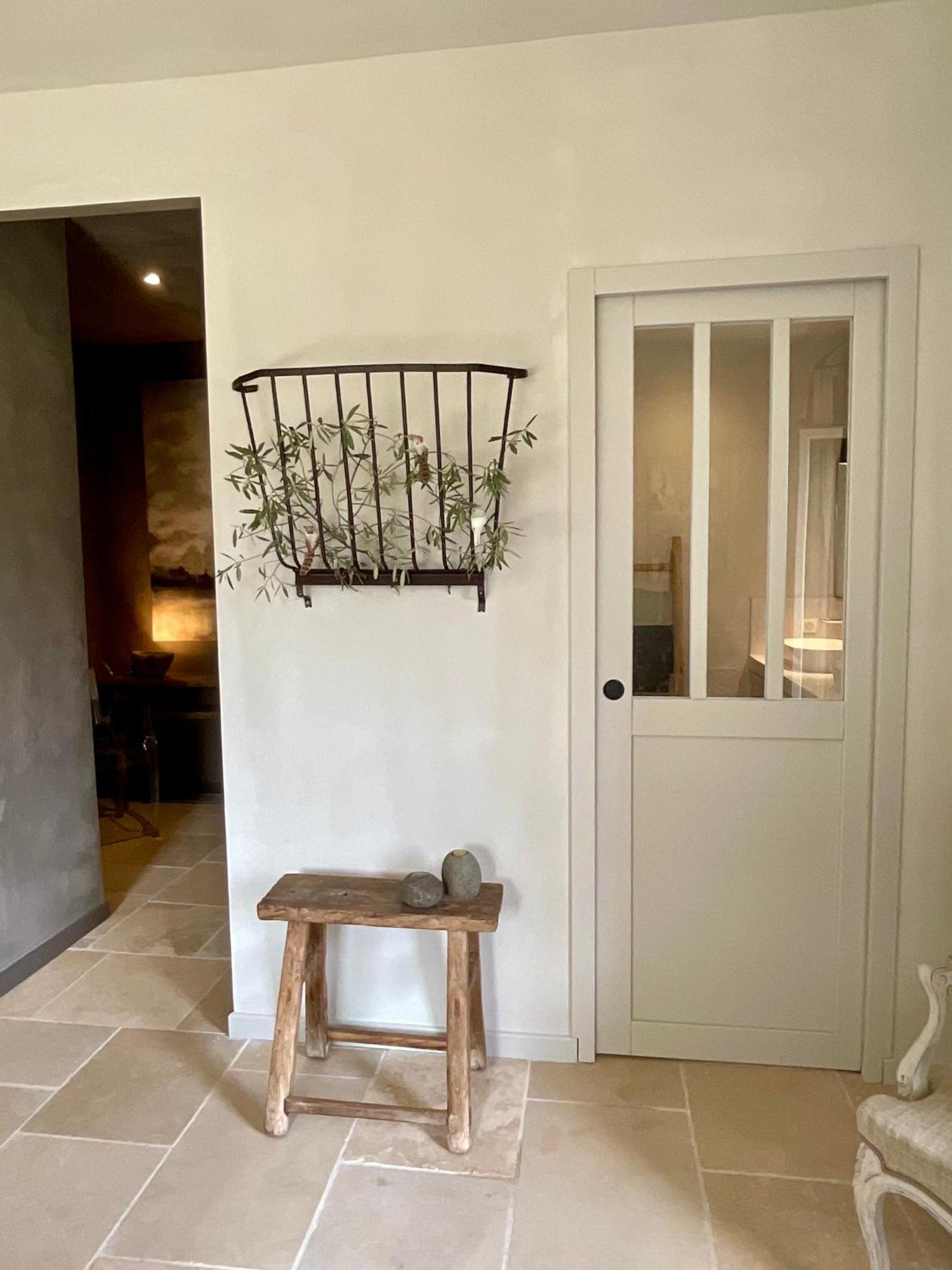 Provence Km28 Bed & Breakfast Горд Екстериор снимка